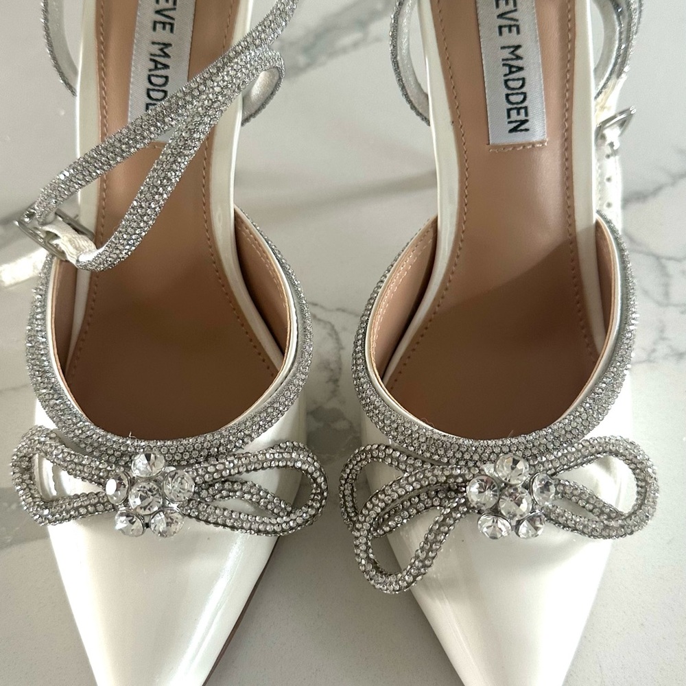 Steve Madden White Heels with Silver Bow